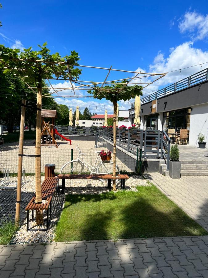 Отель Dubno Eat & Sleep Nova Dubnica Экстерьер фото